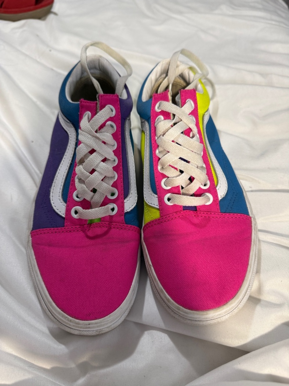 Neon 80s throwback Vans Old Skool shoes - Picture 2 of 8